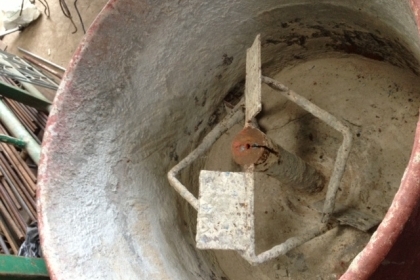 ถังผสมปูนสภาพดีครับมี  2  ถังครับสนใจโทรสอบถามได้ครับ