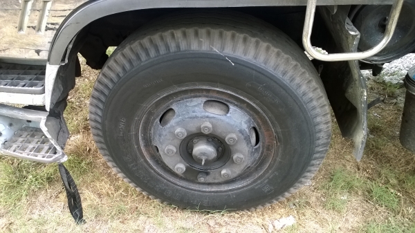 10ล้อเพลาเดียว FL187 รถสวยพร้อมใช้..เครื่องHO7C 185แรง  คัสซีสวย....