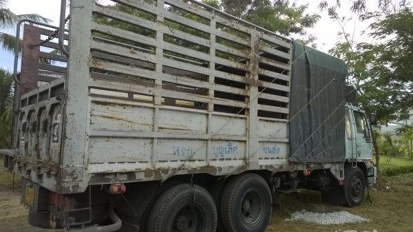 10ล้อเพลาเดียว FL187 รถสวยพร้อมใช้..เครื่องHO7C 185แรง  คัสซีสวย....