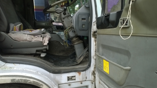 10ล้อเพลาเดียว FL187 รถสวยพร้อมใช้..เครื่องHO7C 185แรง  คัสซีสวย....