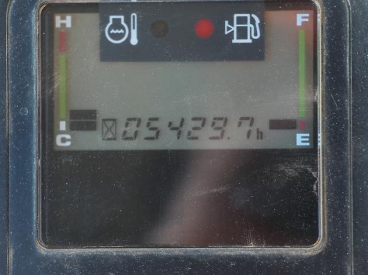 รถแบคโฮมือสอง KOMATSU PC200-7 สภาพรถเยี่ยม 090-268-2646