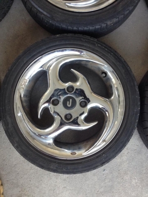 ขายล้อขอบ14 สุดแนว เก่าญี่ปุ่นสภาพดีครับ