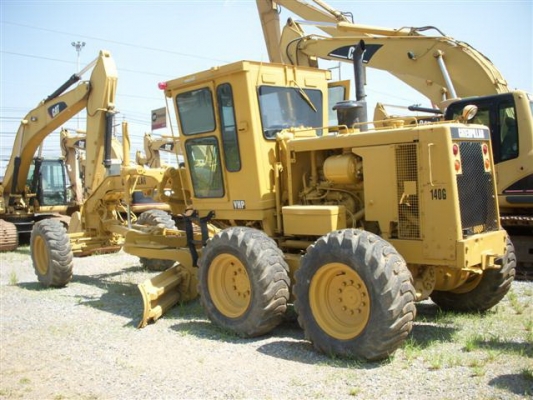 ขายรถเกรด 140G นำเข้าจากอเมริกา ทำสีสภาพพร้อมใช้งาน S/N :72V-15019  Year:1992  Hour:1xxxx  รถจอดที่รังสิตพร้อมตรวจสภาพค่ะ  สนใจติดต่อสอบถามรายละเอียดเพิ่มเติมได้ที่เบอร์ 094-5543017  เจี๊ยบ MTS ค่ะ