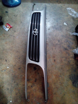 กระจังหน้าไฮเอส