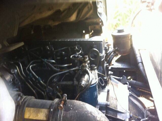 ขายรถบรรทุก6ล้อติดเครน3ตัน ISUZU NPR 120แรงม้า ปี2538 C/N NPR66PX5S-7xxxxxx E/N 4HF1-2xxxxx รถห้าง ทะเบียนไม่ขาด