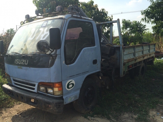 ขายรถบรรทุก6ล้อติดเครน3ตัน ISUZU NPR 120แรงม้า ปี2538 C/N NPR66PX5S-7xxxxxx E/N 4HF1-2xxxxx รถห้าง ทะเบียนไม่ขาด