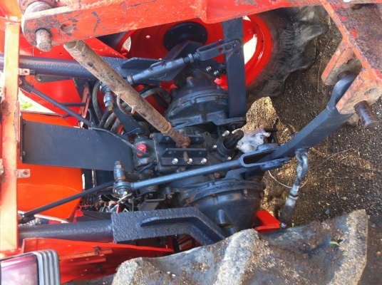 ขายรถไถkubota L4508 พร้อมอุปกรณ์2ชิ้น ดันหน้า ผาน6ใบ24 ตราช้าง พร้อมเล่มทะเบียน