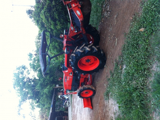 ขายรถไถkubota L4508 พร้อมอุปกรณ์2ชิ้น ดันหน้า ผาน6ใบ24 ตราช้าง พร้อมเล่มทะเบียน