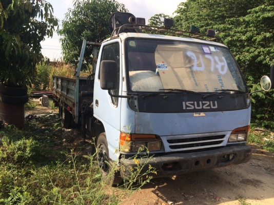 ขายรถบรรทุก6ล้อติดเครน3ตัน ISUZU NPR 120แรงม้า ปี2538 C/N NPR66PX5S-7xxxxxx E/N 4HF1-2xxxxx รถห้าง ทะเบียนไม่ขาด