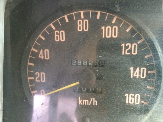 ขายรถบรรทุก6ล้อติดเครน3ตัน ISUZU NPR 120แรงม้า ปี2538 C/N NPR66PX5S-7xxxxxx E/N 4HF1-2xxxxx รถห้าง ทะเบียนไม่ขาด