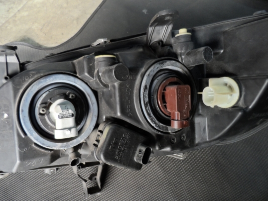 ขาย ไฟหน้า  CHEVROLET  ZAFIRA