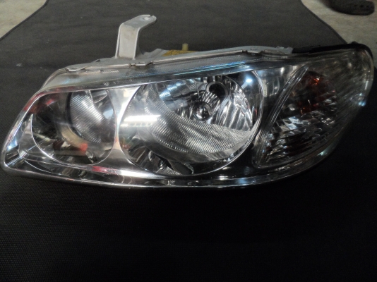 ขาย ไฟหน้า ซีนอน xenon Nissan Sunny Neo  ตัว 2