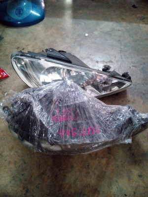 ไฟหน้าเปอร์โย405 406