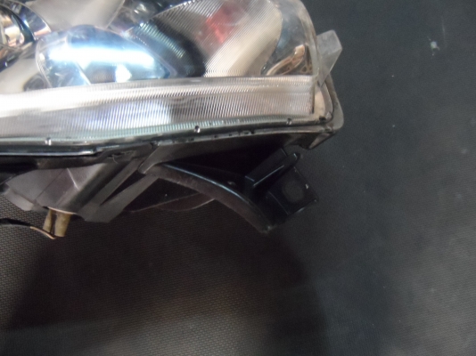 ขาย ไฟหน้า ซีนอน xenon Toyota Wise