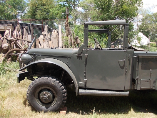 m601 ขายdodge m37ทำสีปะผุเรียบร้อยขับ4x4