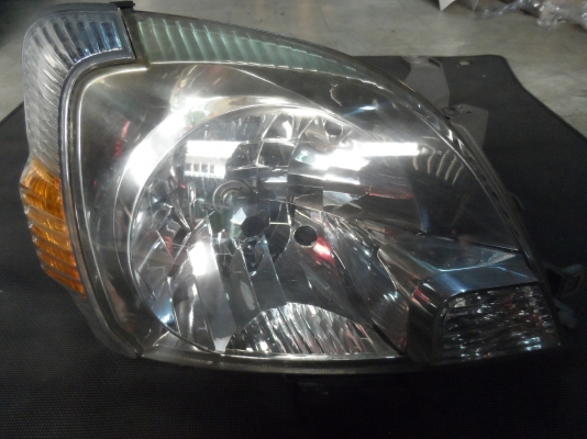 ขาย ไฟหน้า (ไฟหน้า + ไฟหลี่) Toyota Regius