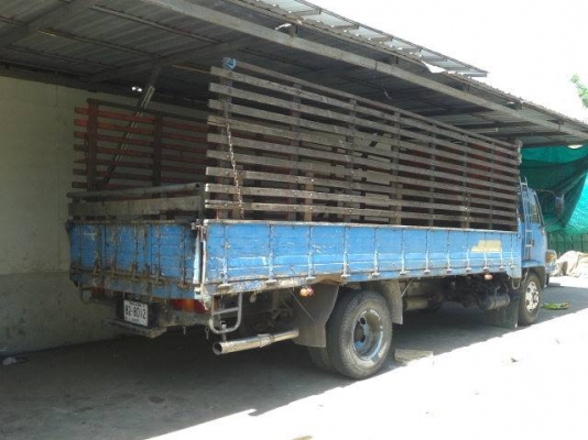 ขายรถ isuzu rocky 175 แรงม้า 6 ล้อ