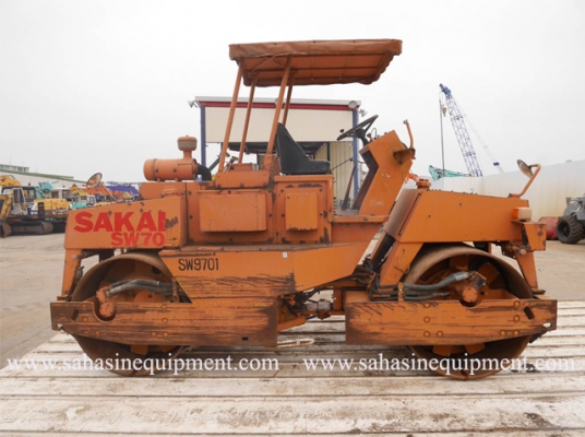 รถบด SAKAI SW70 นำเข้า บจก.สหสินอีควิปเม้นท์ โทร.081-5851880, 02-5168100-1 www.sahasinequipment.com