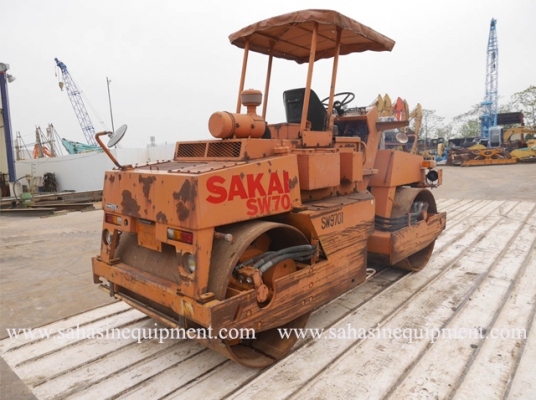 รถบด SAKAI SW70 นำเข้า บจก.สหสินอีควิปเม้นท์ โทร.081-5851880, 02-5168100-1 www.sahasinequipment.com
