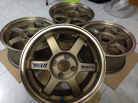 ล้อ TE37 15&times;7 ออฟ38 มือสอง งานเนียนๆ ไม่มีรอย ไม่มีซ่อม จัดไป 8,800 บาท