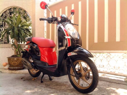 ขออนุญาติขาย HONDA Scoopy-i 110 มือเดียว ล้อแม็ก โอนให้ฟรีครับ