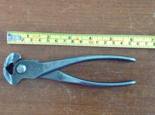 ขายคีมปากนกแก้วโบราณ ปี 1851 อายุ 100 กว่าปี