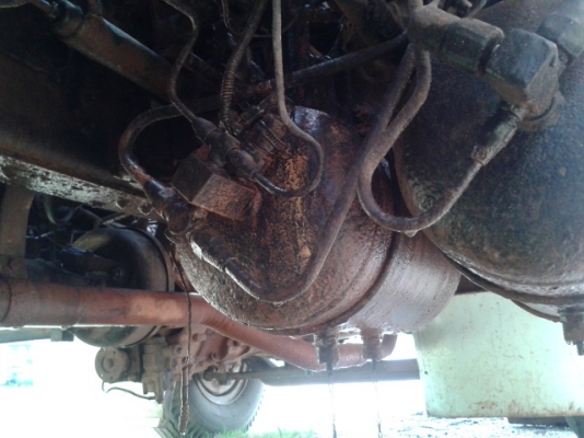 สิบล้อสองเพลา ท้ายลาด (ท้ายเป็ด)   195   แรงม้า พร้อมใช้งาน