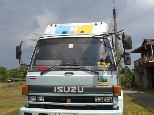 สิบล้อสองเพลา ท้ายลาด (ท้ายเป็ด)   195   แรงม้า พร้อมใช้งาน