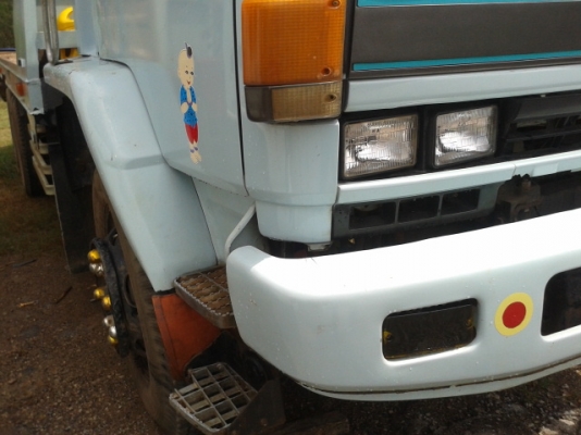 สิบล้อสองเพลา ท้ายลาด (ท้ายเป็ด)   195   แรงม้า พร้อมใช้งาน