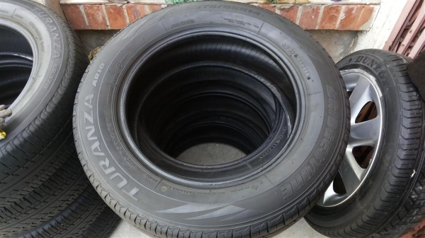 บริสโตน Turanza ar10 175 65 14 ดอกสวย