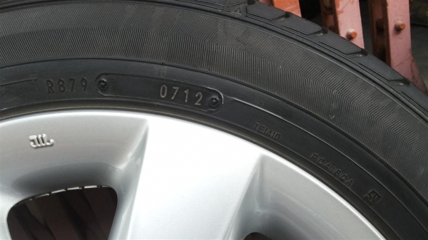 ล้อแม็กซ์ nissan march ขอบ15 พร้อมยาง 175 60 15