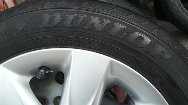 ล้อแม็กซ์ nissan march ขอบ15 พร้อมยาง 175 60 15