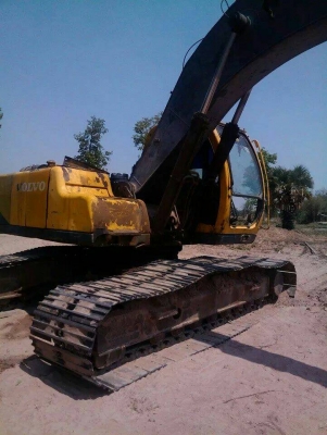 ขายรถขุดแบ็คโค VOLVO210 เอกสารพร้อม ไฟฟ้าเต็มสภาพพร้อมทำงาน บูมดี เอวดี