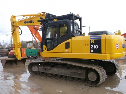 รถแบคโฮมือสอง KOMATSU PC210-LC สภาพรถเยี่ยม 090-268-2646