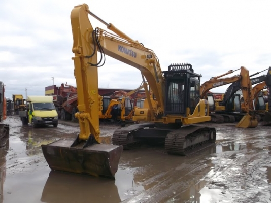 รถแบคโฮมือสอง KOMATSU PC210-LC สภาพรถเยี่ยม 090-268-2646