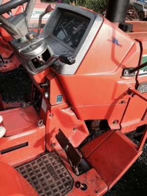 ขายรถไถ KUBOTA L1-22 พร้อมผาน 5* 22 นิ้ว ขายรถไถ KUBOTA L1-22 พร้อมผาน 5* 22 นิ้ว