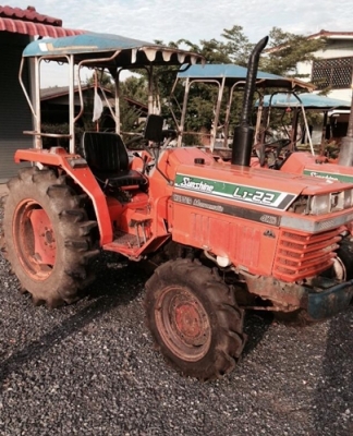 ขายรถไถ KUBOTA L1-22 พร้อมผาน 5* 22 นิ้ว