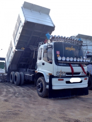 ขายสิบล้อISUZU 240แรง พร้อมหางพ่วงสามมิตรแท้