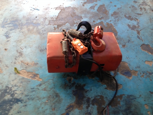 ขาย รอก HITACHI 2Ton