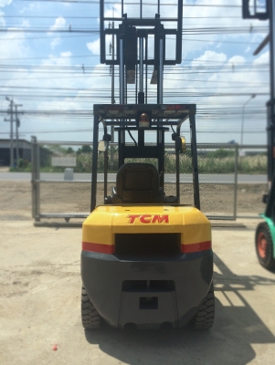 TCM รุ่นล่าสุด FD30T3Z ดีเซล 3 ตัน เสา 3 เมตร เสาเข้าตู้ เครื่องเดิมๆ สภาพดีมาก 340,000 ติดต่อ 094-4267888 จะเด็ด
