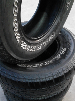31X10.50R15 MAXXIS BRAVO 700 A/T TEL.081-427-3941 31X10.50R15 MAXXIS BRAVO 700 A/T TEL.081-427-3941