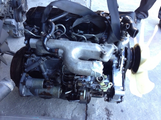 ขาย เครื่องยนต์ TD27 สภาพสวยคับ  เป็นเครื่องยกลงคับ ลูกค้าวางjไปคับ