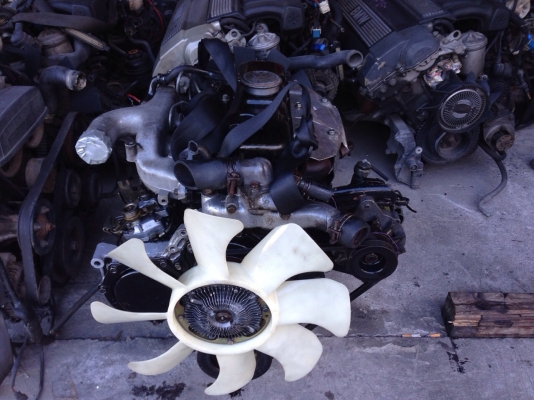 ขาย เครื่องยนต์ TD27 สภาพสวยคับ  เป็นเครื่องยกลงคับ ลูกค้าวางjไปคับ