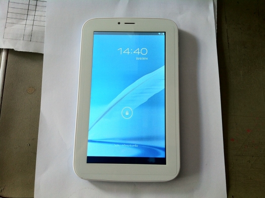 (ขอขอบคุณผู้ซื้อที่ขับรถมารับของที่หน้าโรงเรียนนายร้อยตำรวจเป็นอย่างสูงครับ)แท็ปเล็ต จอ 7 นิ้ว ซีพียู 1 จิ๊ก ไวไฟ ใส่ซิมโทรและเล่นเน็ตได้ กล้องหน้าหลัง เพิ่มเม็มโมรี่การ์ดได้ รายละเอียดตามรูป มีตัวเครื่องกับที่ชาจน์ ราคาต่อรองได้ อยู่ใกล้ทางแยกสามพราน โรง