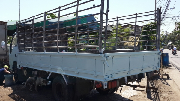 ขาย6ล้ออีซูซุNPR 120แรงหัวการ์ตูน ยาว4.20เมตร เครื่อง 4HF1 120แรงม้า ยางดี6เส้น รถออกห้างแท้ สภาพดีพร้อมใช้