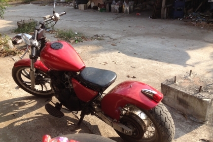 ขายแบบถูกๆครับ555 GL400cc.2สูบ ราคาเบาๆครับ