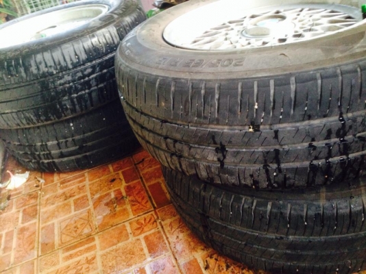 แม๊คbbsขอบ15 5รู120 ใส่BMW สวยๆๆไม่เคยซ่อมไม่ดุ้ง อยางดีดอกแต็มสวยเลย มีครบ4วงเลยพร้อมใช้