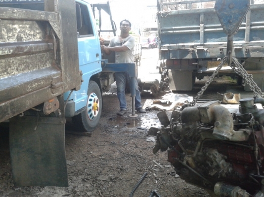 **ขายแล้วค่ะ ไป ก ท ม **เครื่องสิบล้อ  อีโน่  168 แรงม้า  มีหน้าเล่มทะเบียนให้  ใช้ได้ตามปกติ