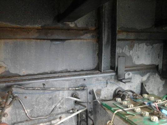 ต้องการขายสิบล้อแม่ลูกISZU240 ต้องการขายสิบล้อแม่ลูกISZU240