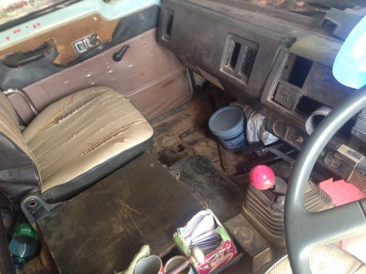 ***ขายแล้วครับขอบคุณ Truck2hand ขาย10ล้อ2เพลาดั้มราคาเบาๆ ISUZU ROCKY FXZ210 คัสซี35 ปี32 แบบรุ่น FXZ13NY เครื่องเดิมเกียร์ 6SA1 210แรง เครื่องดี แน่นดี แรง เกียร์ร้อค สโลวยก ช่วงล่าง2เพลาเดิมๆ คัสซีดี ไม่ปะไมดาม กระบะดั้มพื้นเหล็กข้างไม้ เสาเหล็ก สภาพดี